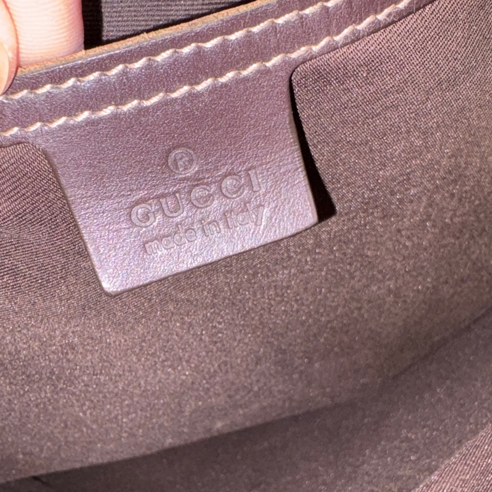 Gucci GG Supreme Canvas Messenger Bag with Dark Brown Trim - Picture 10 of 11